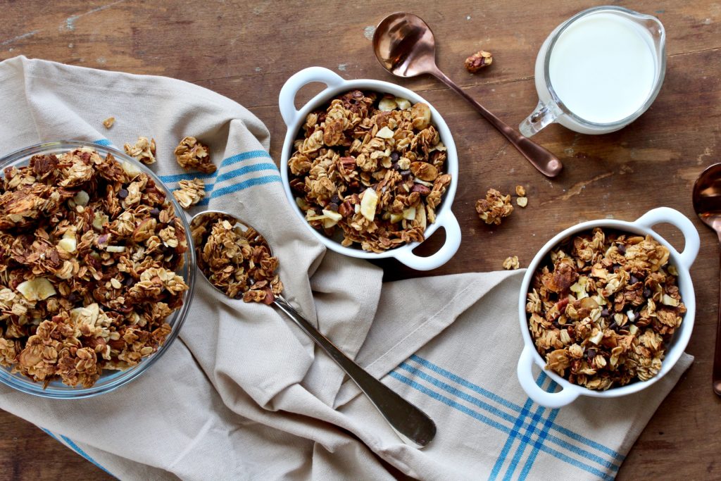 Chocolate and bananas are a perfect pairing. That’s why this Chocolate Chip Banana Granola is just too good to be true! @cookinRD | sarahaasrdn.com