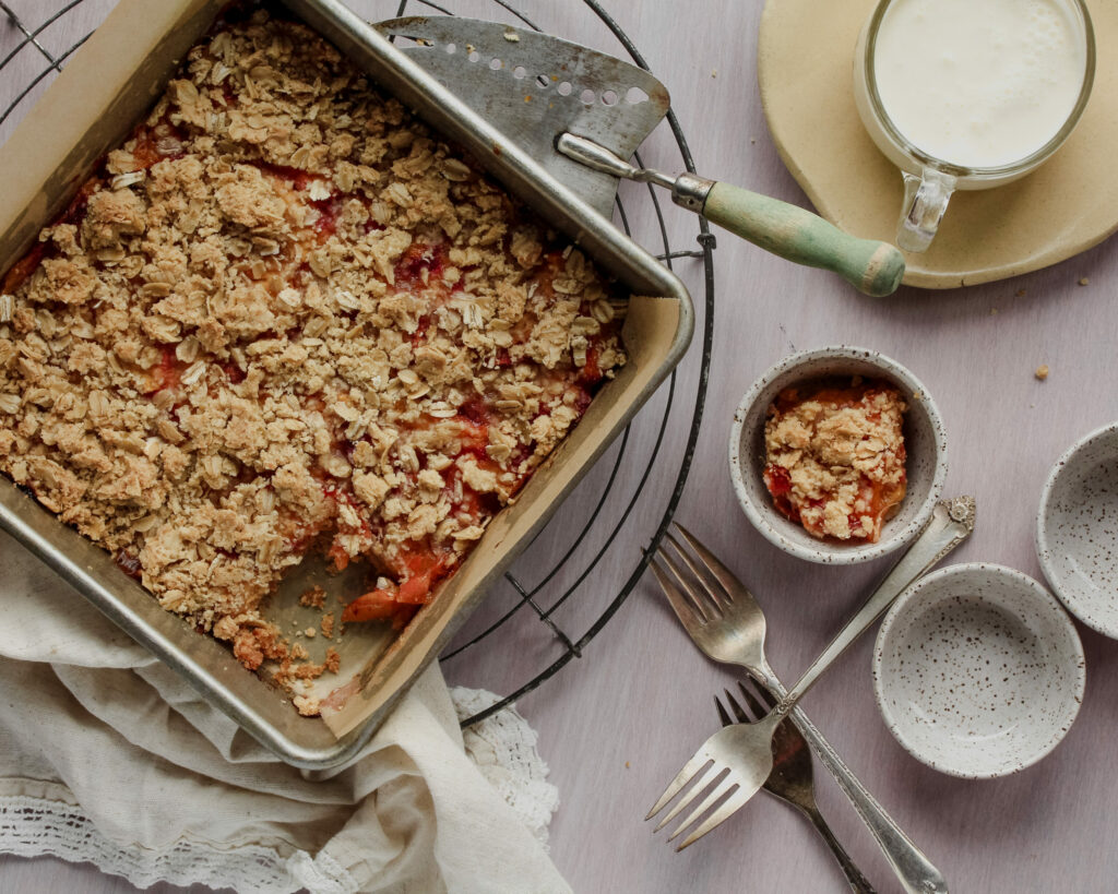 Peach Crumb Bars | sarahaasrdn.com